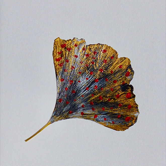 Card with ginkgo leaf